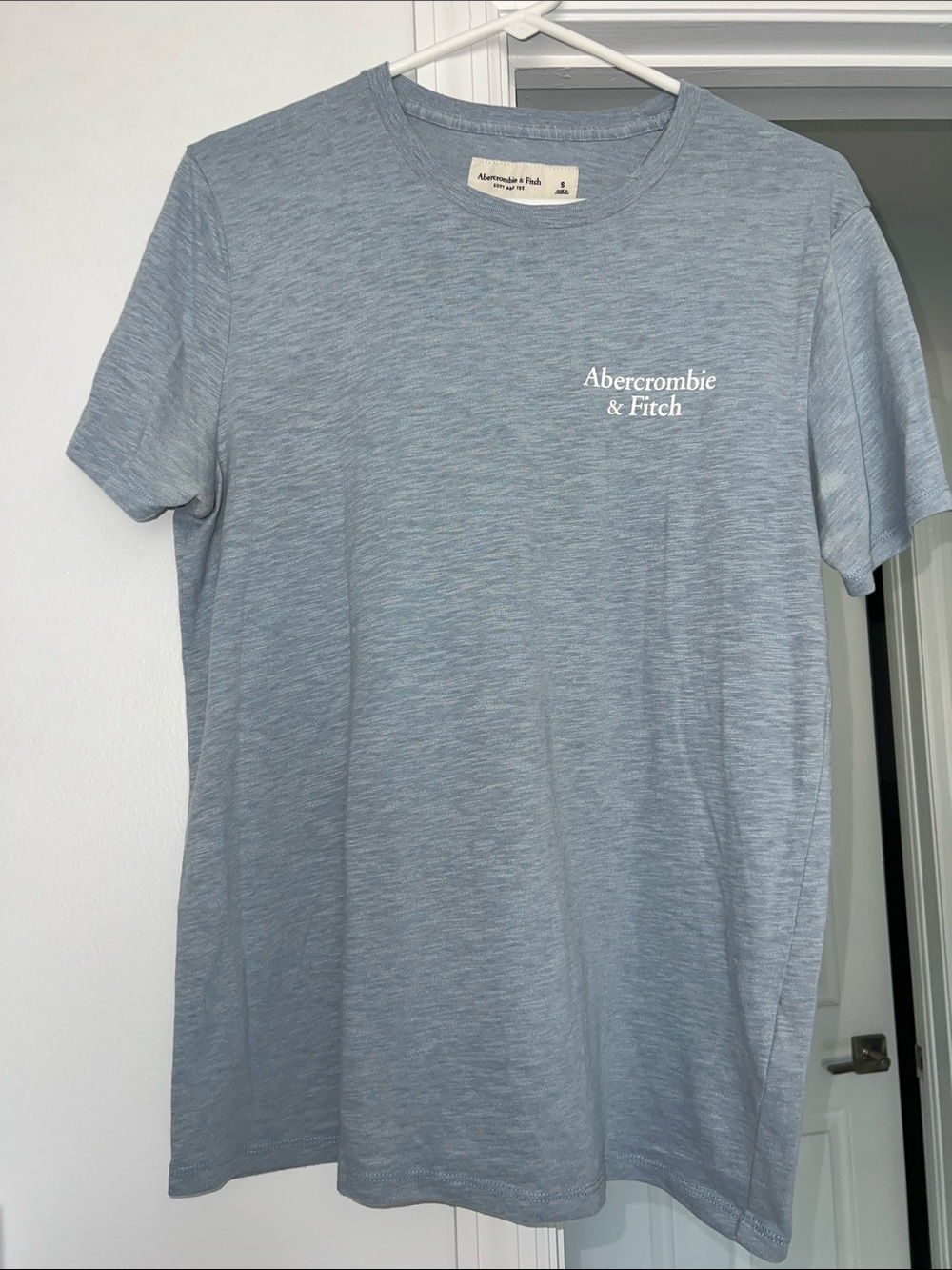 NWOT Abercrombie & Fitch Soft A&F Tee Men’s Size: Small